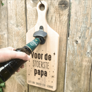 houten flesopener graveren