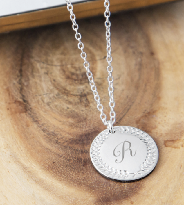 ketting met letter of initialen